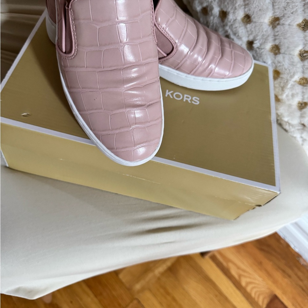 Michael Kors Blush Croc-Embossed Espadrilles - Picture 2 of 3
